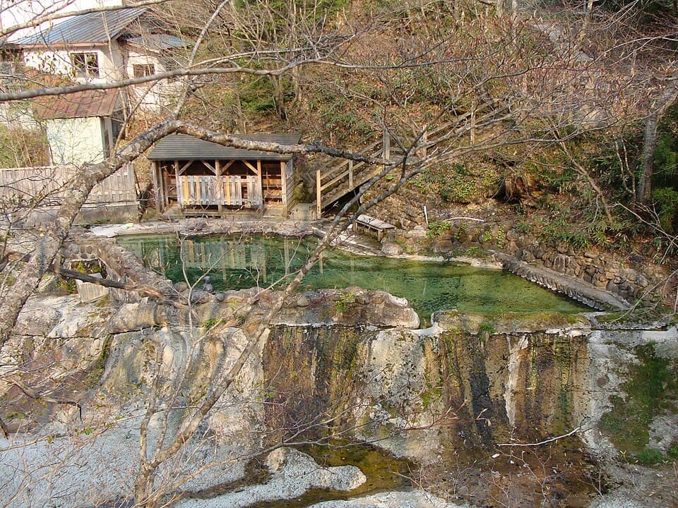 Free Hot Springs in Japan: 9 Onsens That Cost Nothing